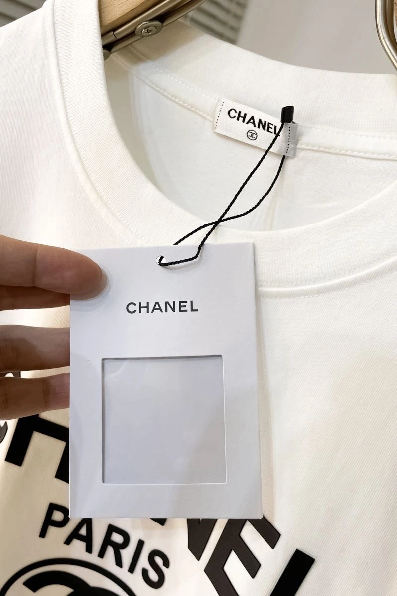 Stylish Chanel T-Shirts 111493