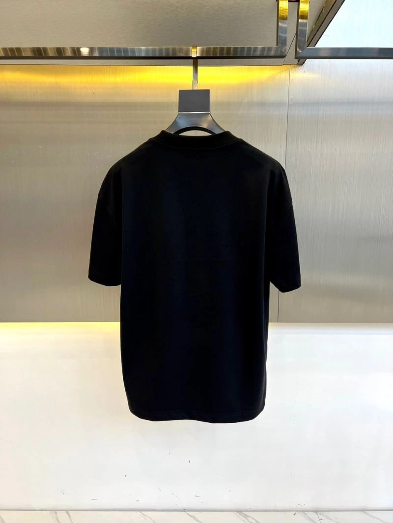 Bold Chanel T-Shirts 111365