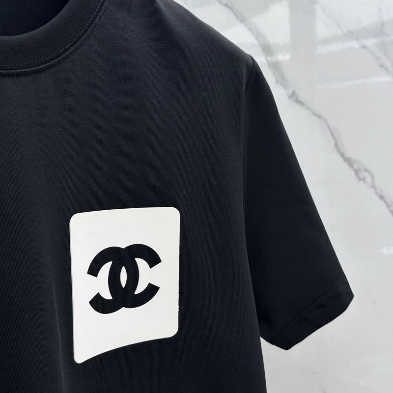 Chanel T-Shirts Modern 111349