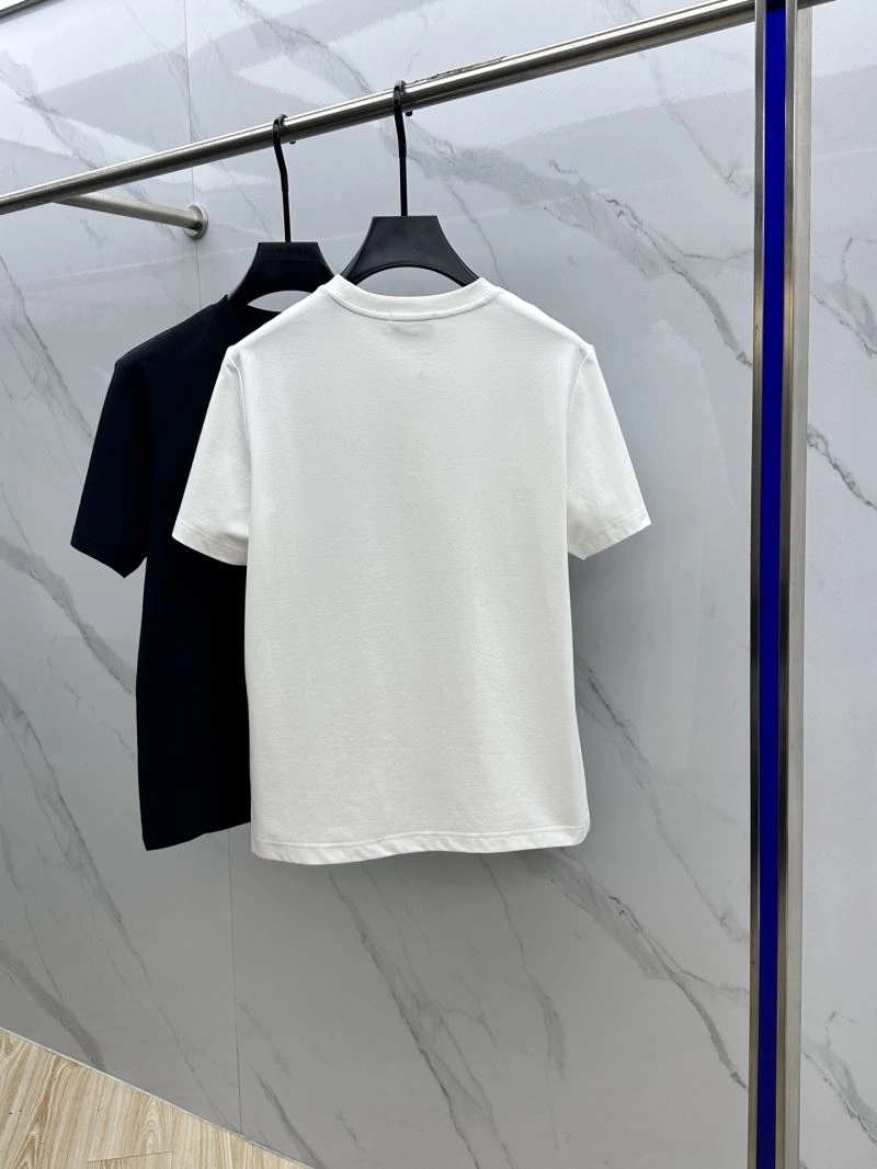 Cozy Chanel T-Shirts 111350