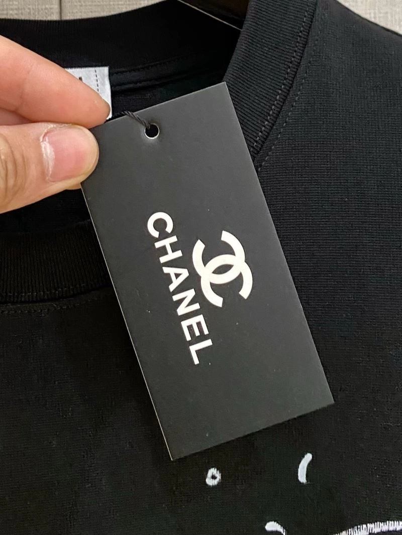 Youthful Chanel T-Shirts 111337