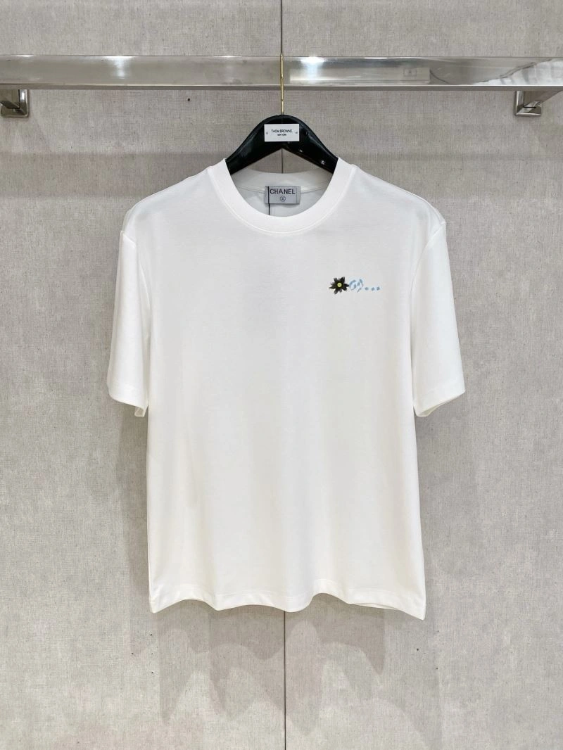 Contemporary Chanel T-Shirts 111354