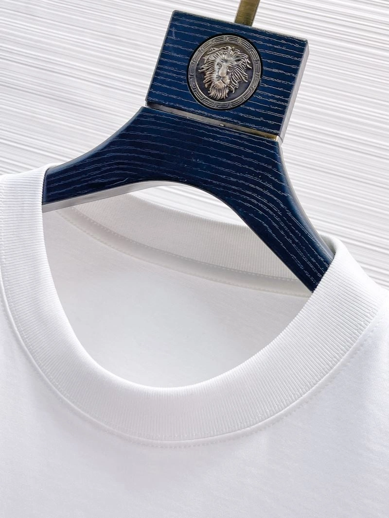 Efficient Chanel T-Shirts 111359