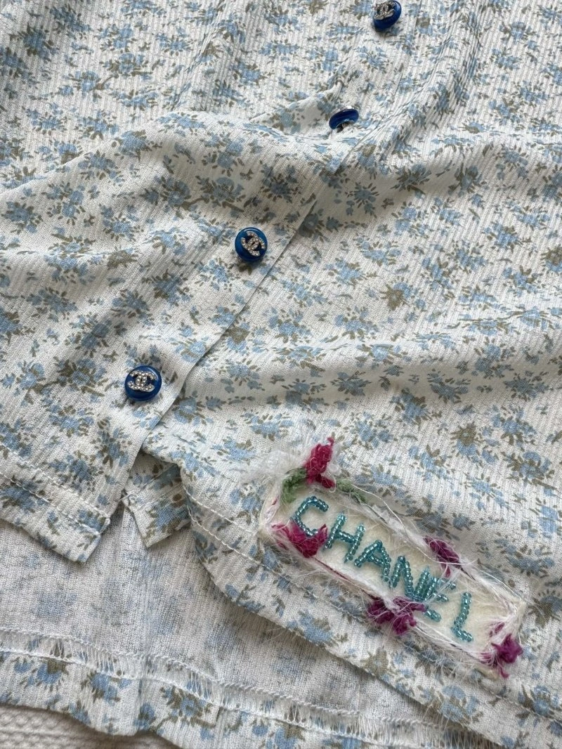 Packable Chanel T-Shirts 108769