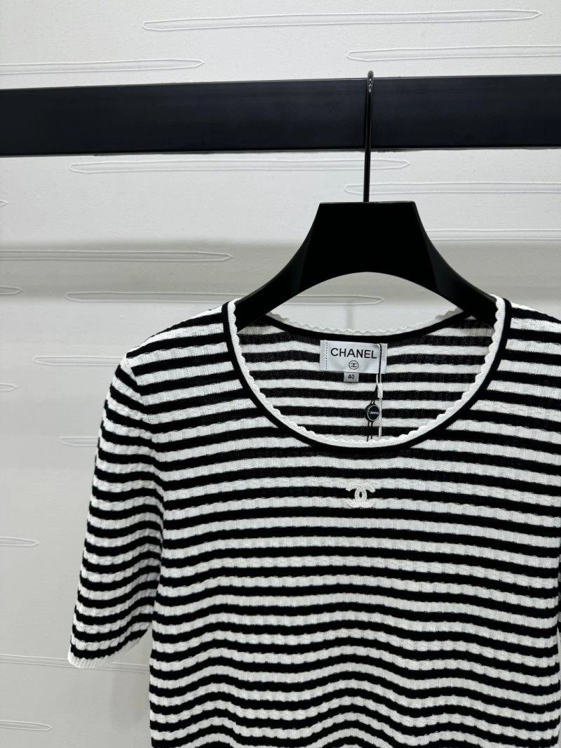 Chanel T-Shirts SmoothTexture 108741