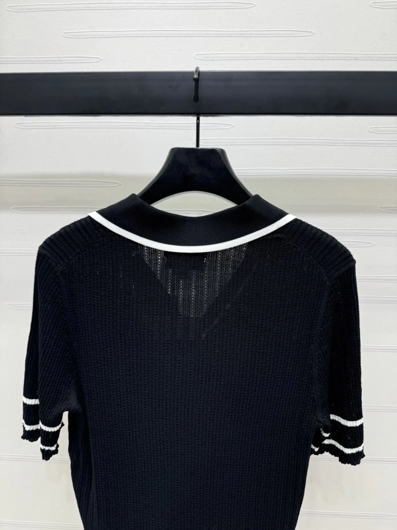 Comfortable Chanel T-Shirts 108740