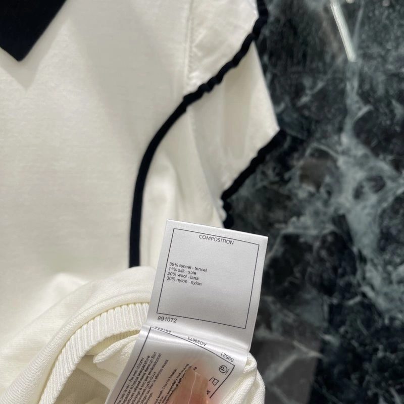Minimalist Chanel T-Shirts 108737