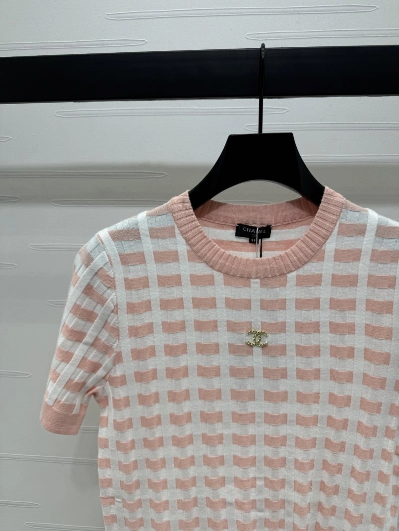 Chanel T-Shirts Timeless 108712