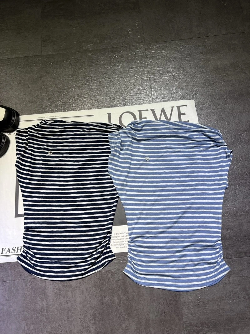 Chanel T-Shirts Durable 108699