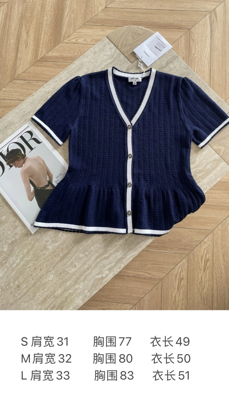Chanel T-Shirts TimelessDesign 108694