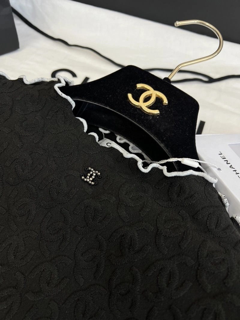 Comfortable Chanel T-Shirts 108667