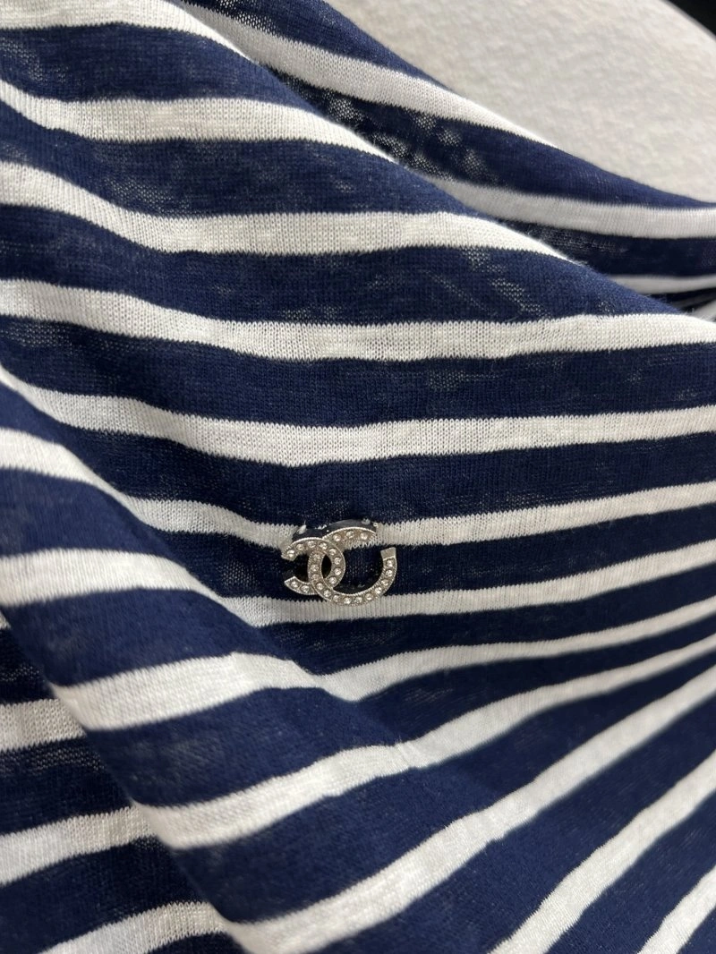 Refined Chanel T-Shirts 108674