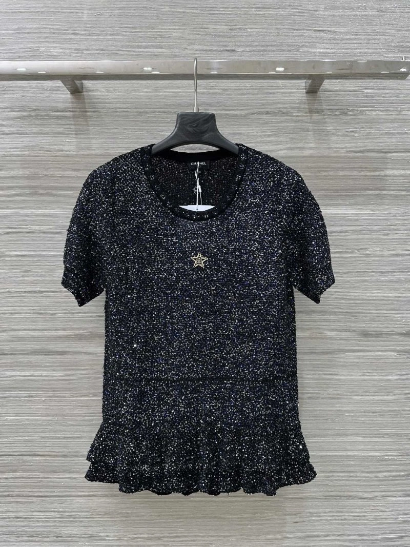 Minimalist Chanel T-Shirts 108687