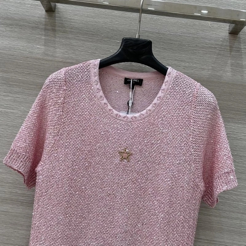 Effortless Chanel T-Shirts 108662