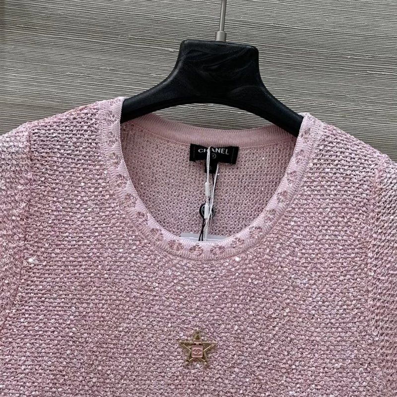 Effortless Chanel T-Shirts 108662