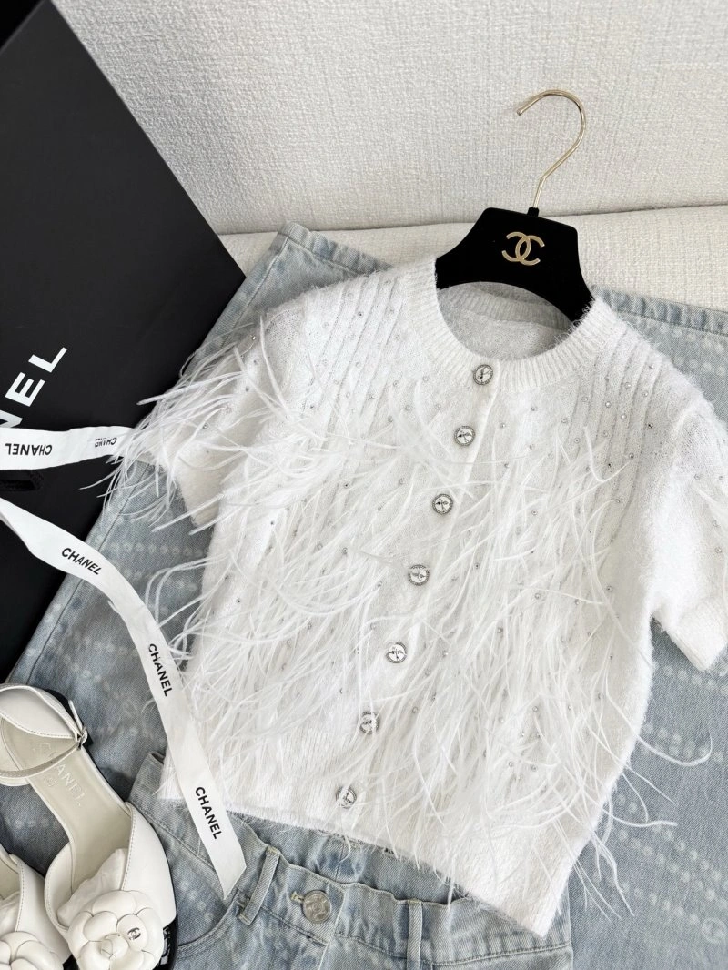Stretchable Chanel T-Shirts 108655