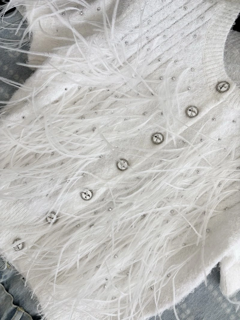 Stretchable Chanel T-Shirts 108655