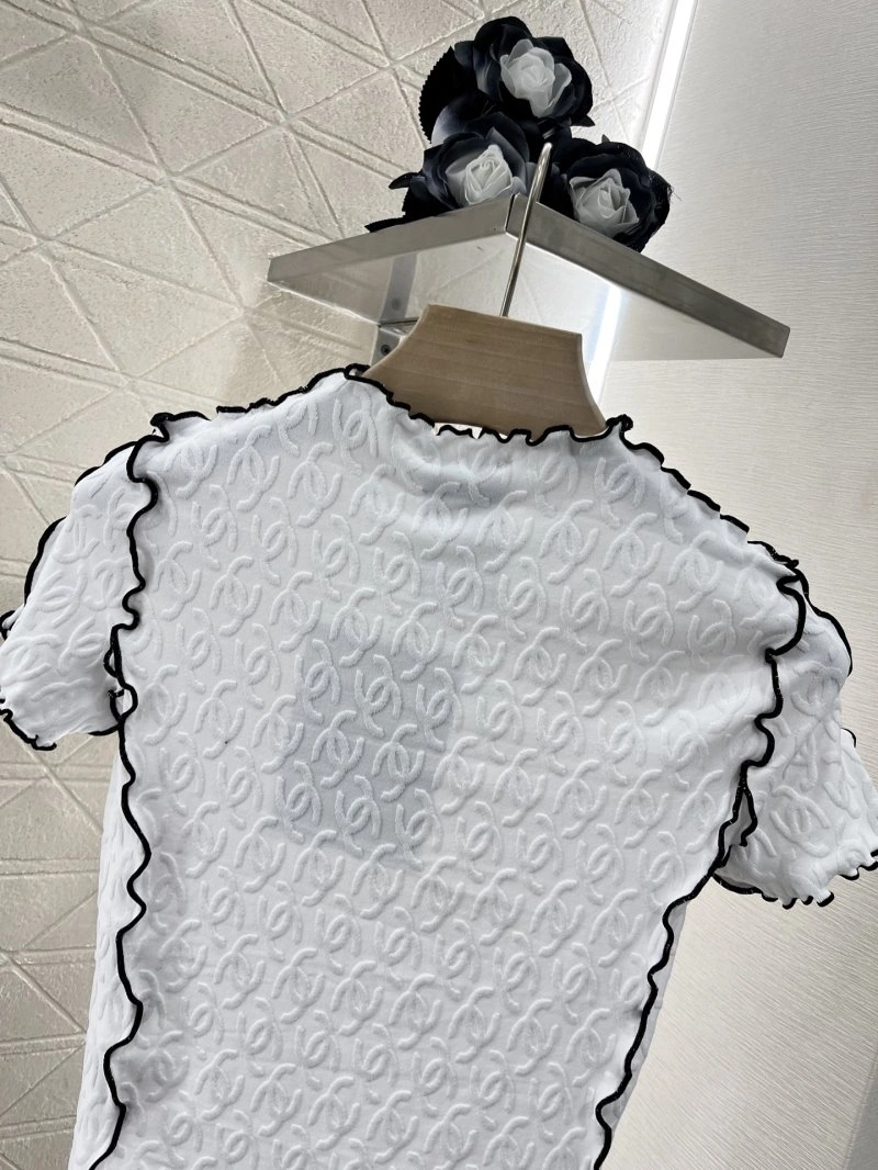 Original Chanel T-Shirts 108643