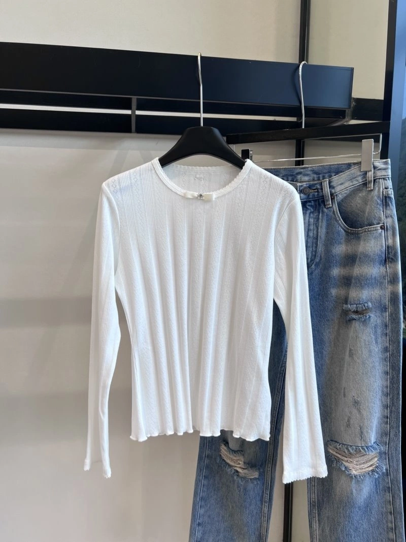 Chanel T-Shirts Lightweight 108637