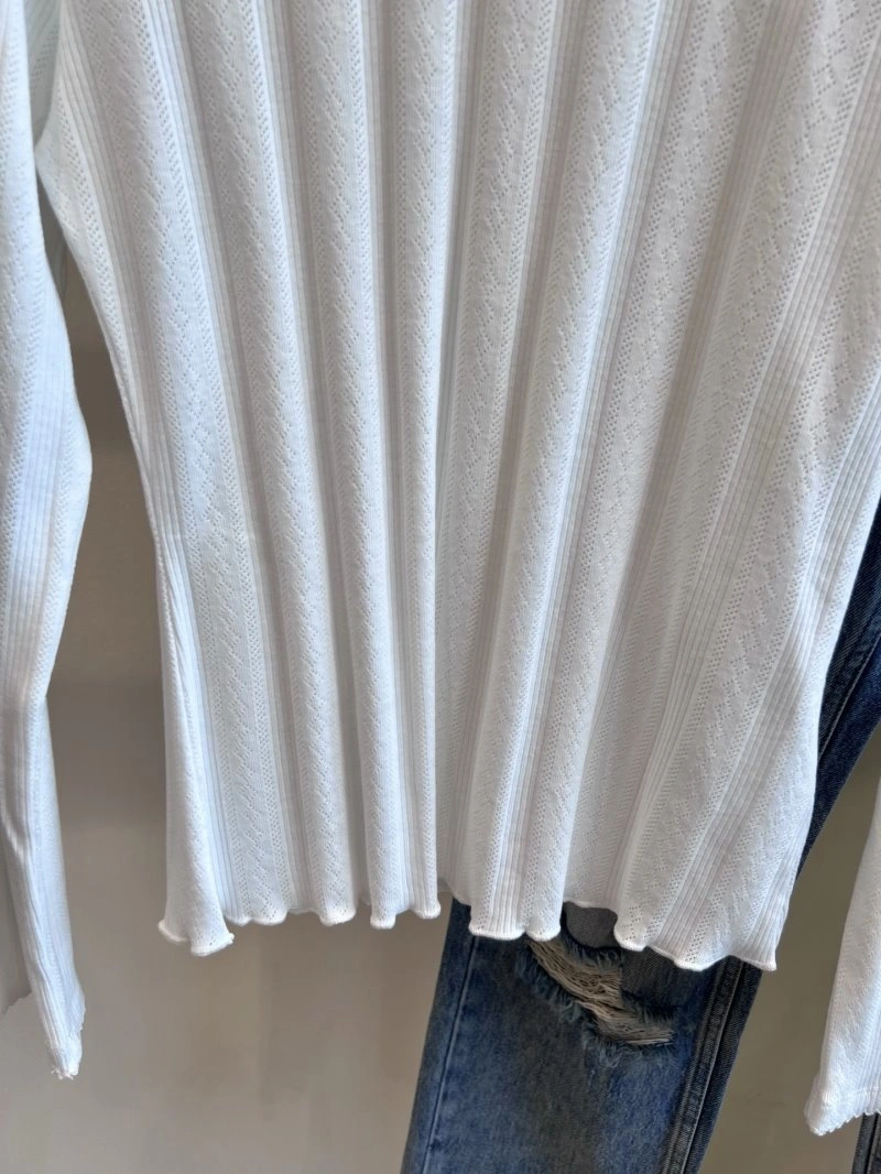 Chanel T-Shirts Lightweight 108637