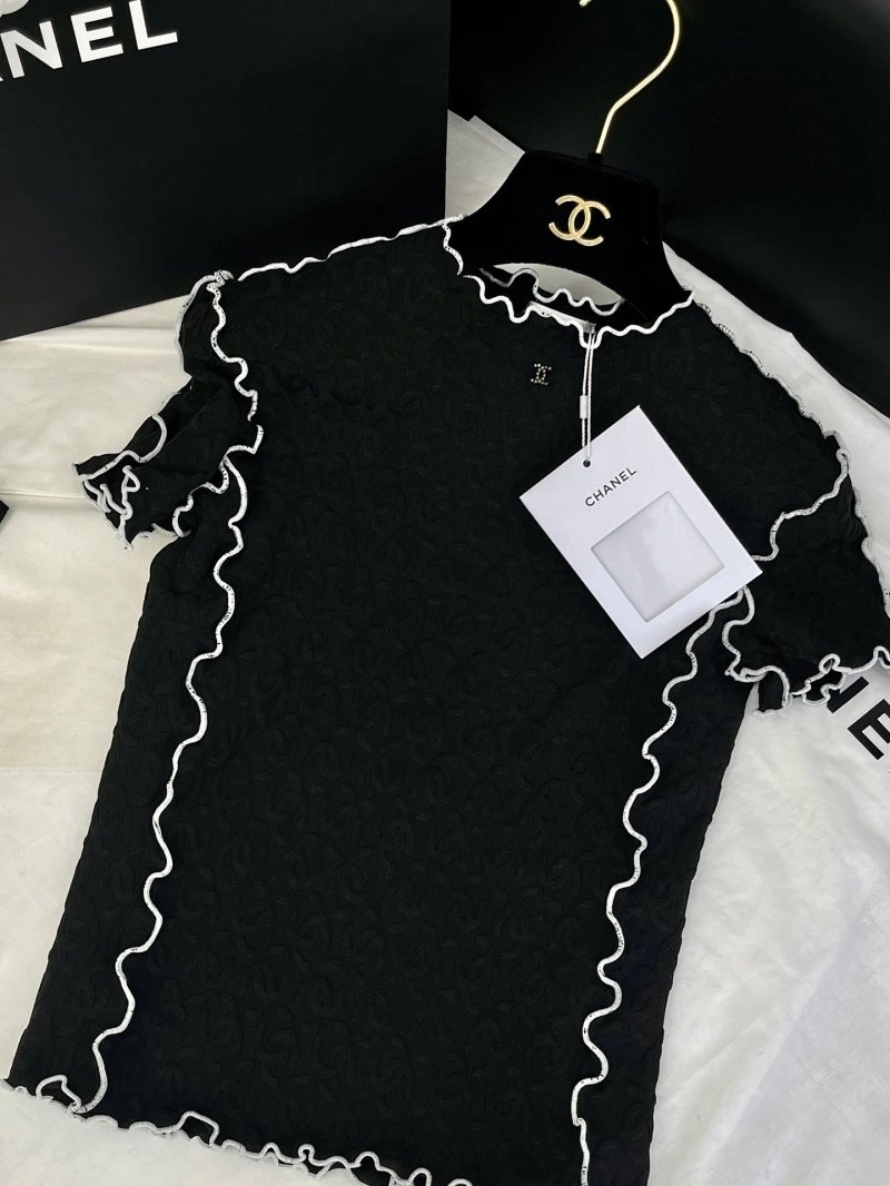 WellDesigned Chanel T-Shirts 108625