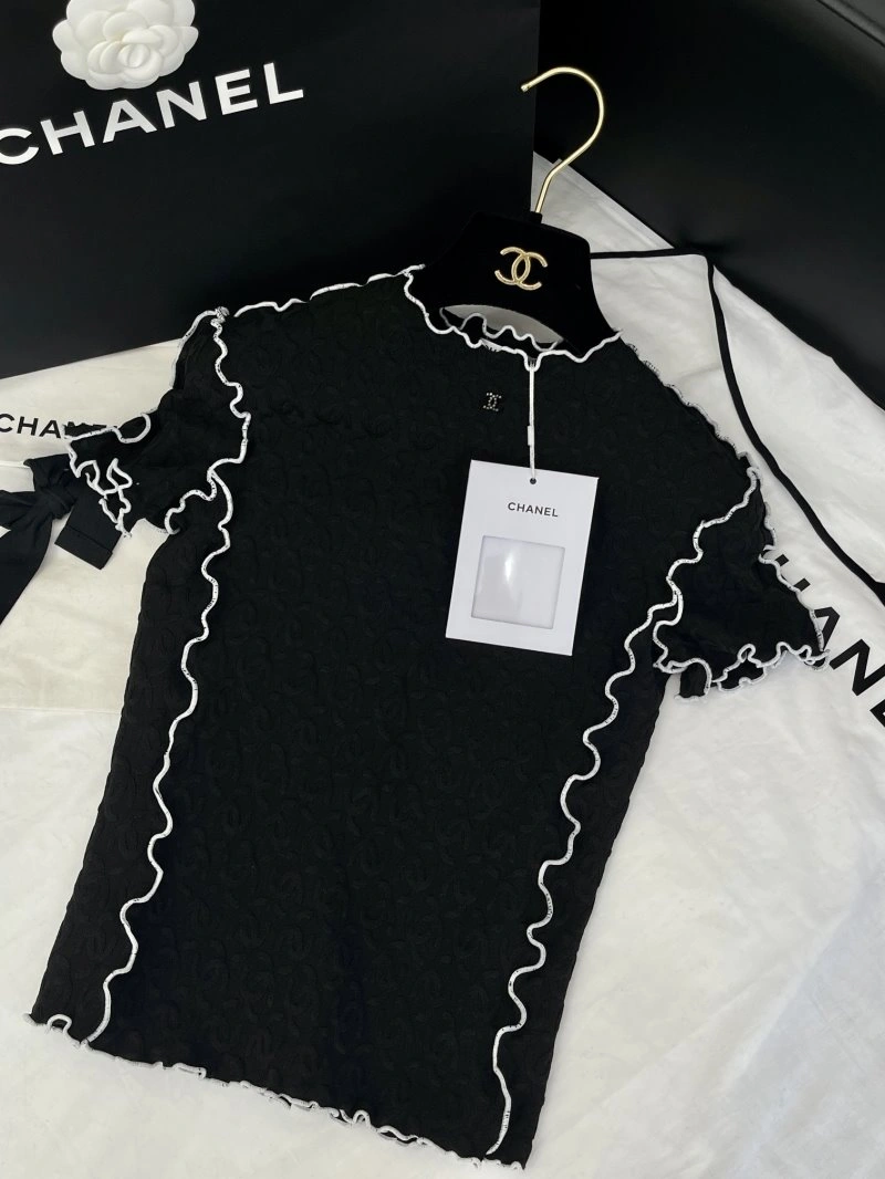 WellDesigned Chanel T-Shirts 108625