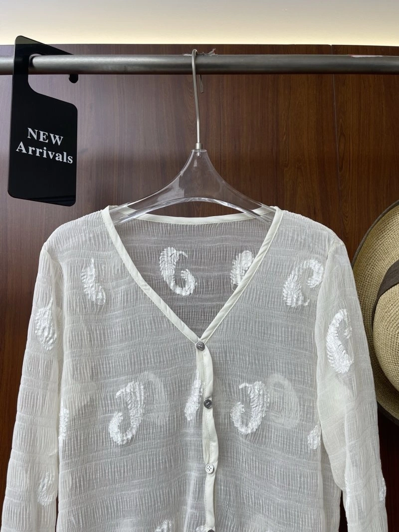 EyeCatching Chanel T-Shirts 108650