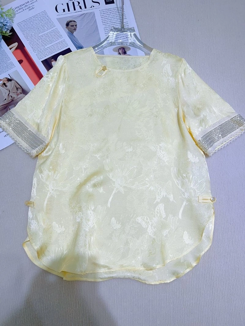 Flexible Chanel T-Shirts 108648