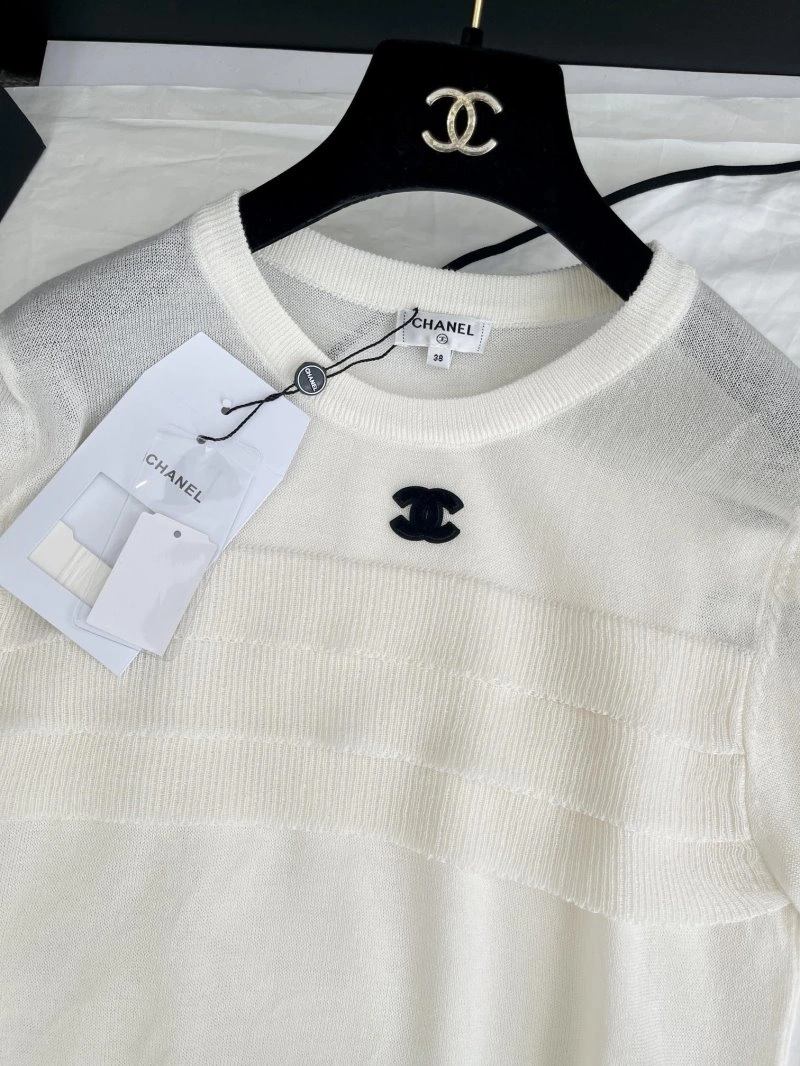 Chanel T-Shirts Sustainable 108606