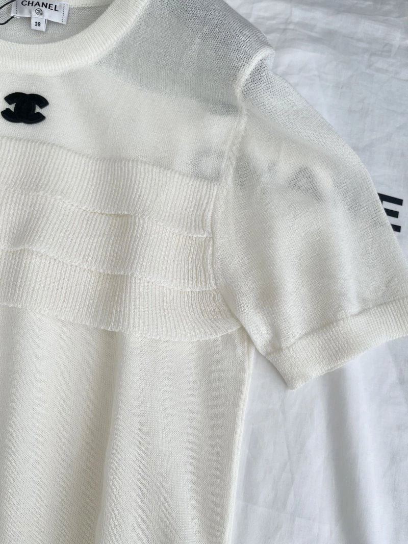 Chanel T-Shirts Sustainable 108606