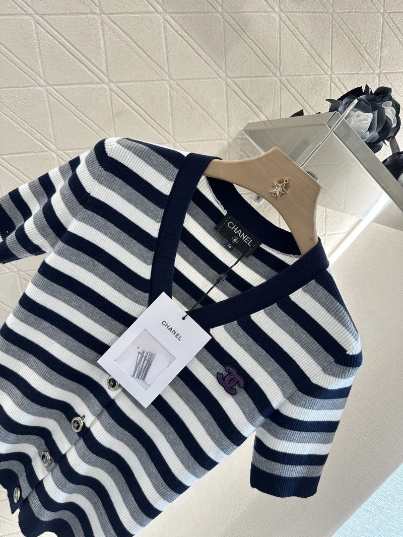 Fashionable Chanel T-Shirts 108601
