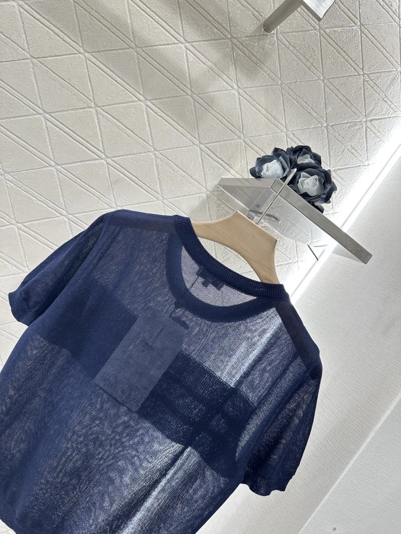 RelaxedFit Chanel T-Shirts 108597