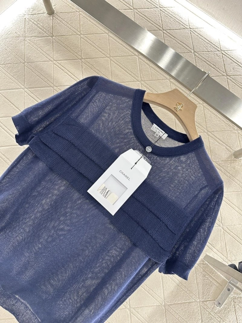 RelaxedFit Chanel T-Shirts 108597