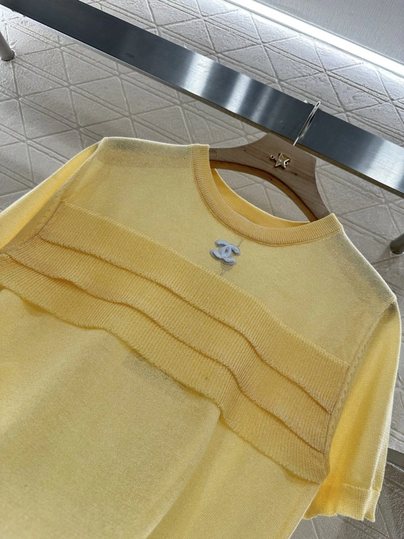Trendy Chanel T-Shirts 108604