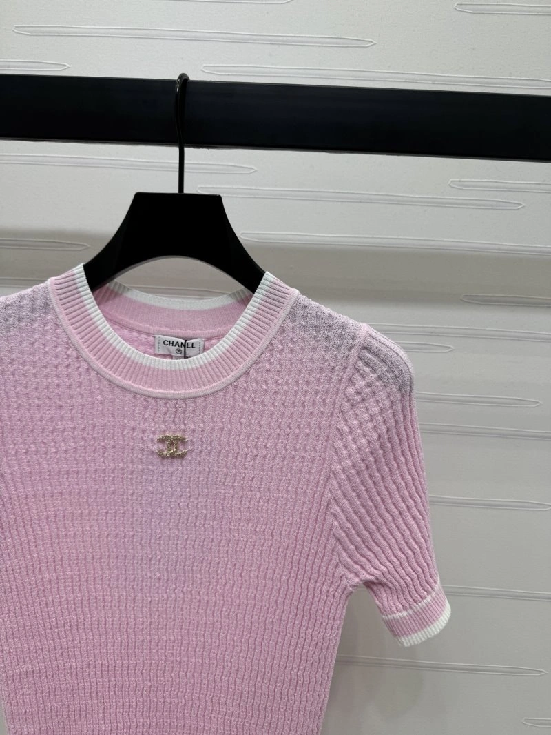 Packable Chanel T-Shirts 108582
