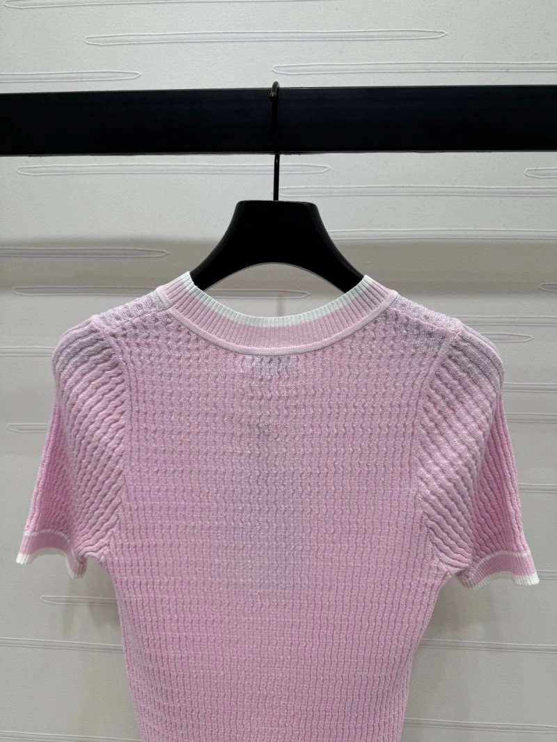 Packable Chanel T-Shirts 108582