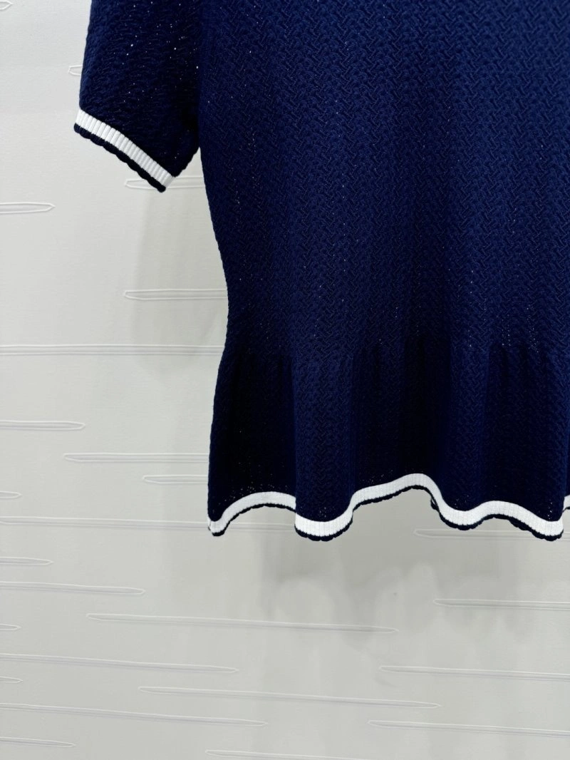 Chanel T-Shirts Youthful 108584