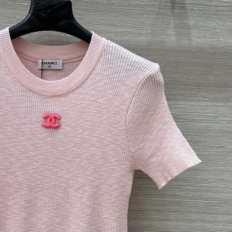 Functional Chanel T-Shirts 108600