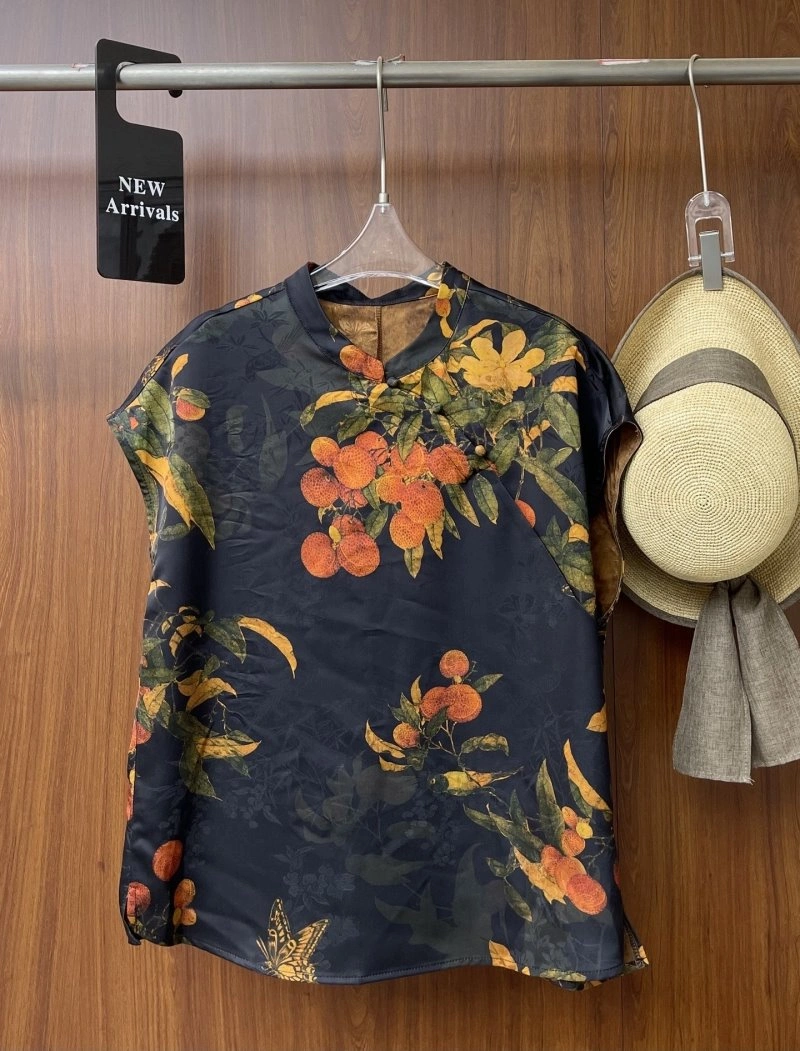Chanel T-Shirts Refined 108574