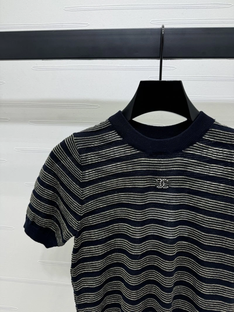 Chanel T-Shirts ZipUp 108570