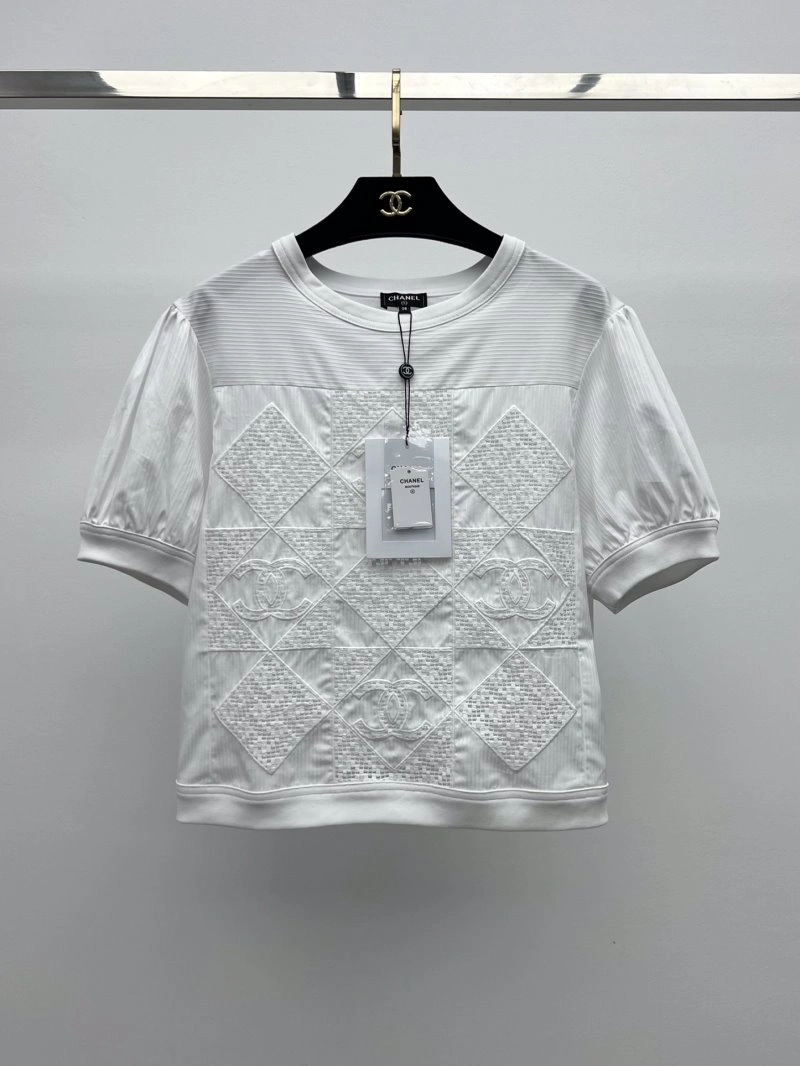 Supportive Chanel T-Shirts 108571