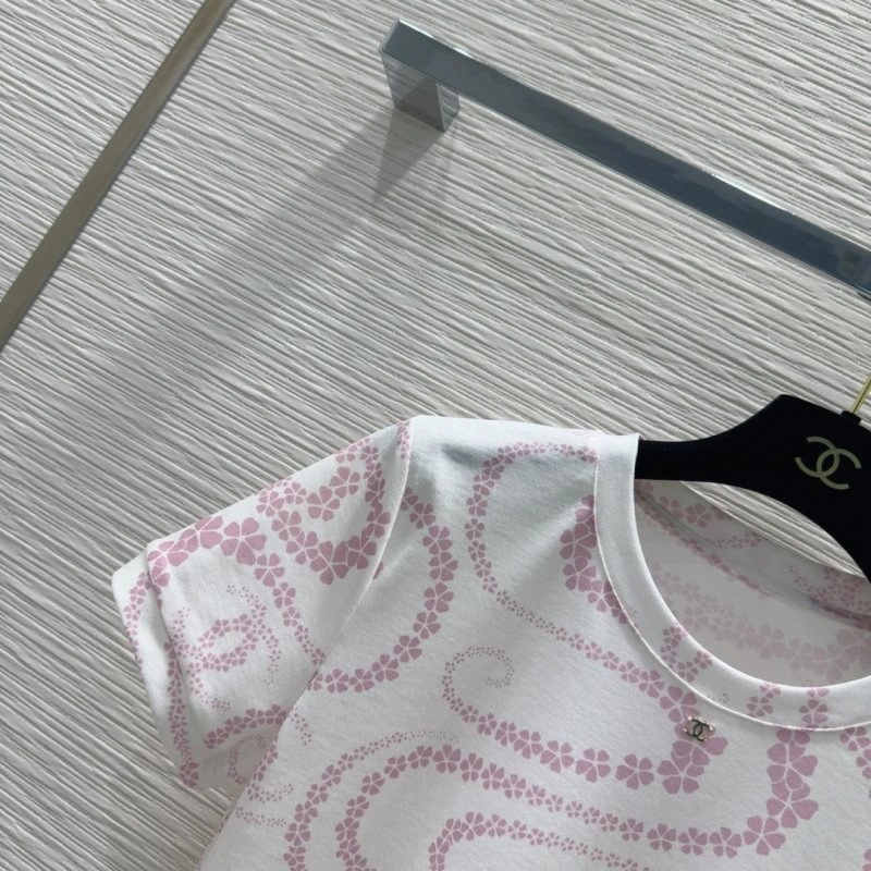 Supportive Chanel T-Shirts 108566