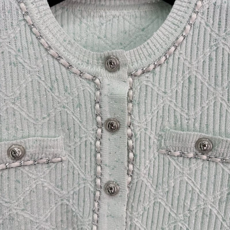 Chanel T-Shirts Breathable 108561
