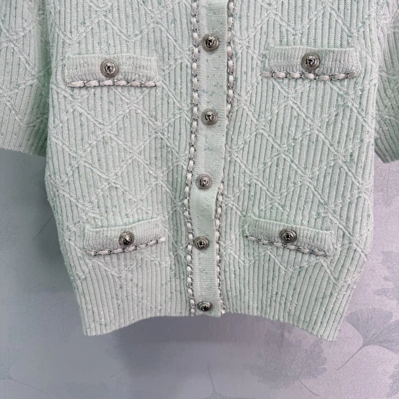 Chanel T-Shirts Breathable 108561