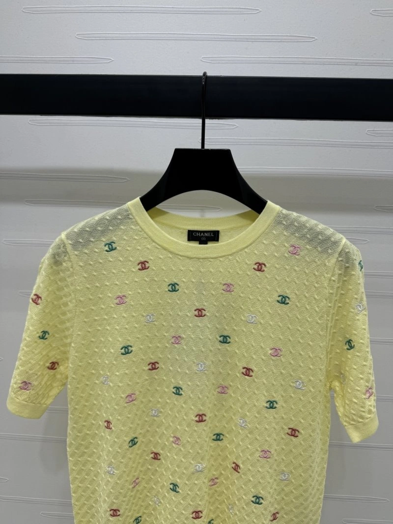 Chanel T-Shirts Trendsetting 108556
