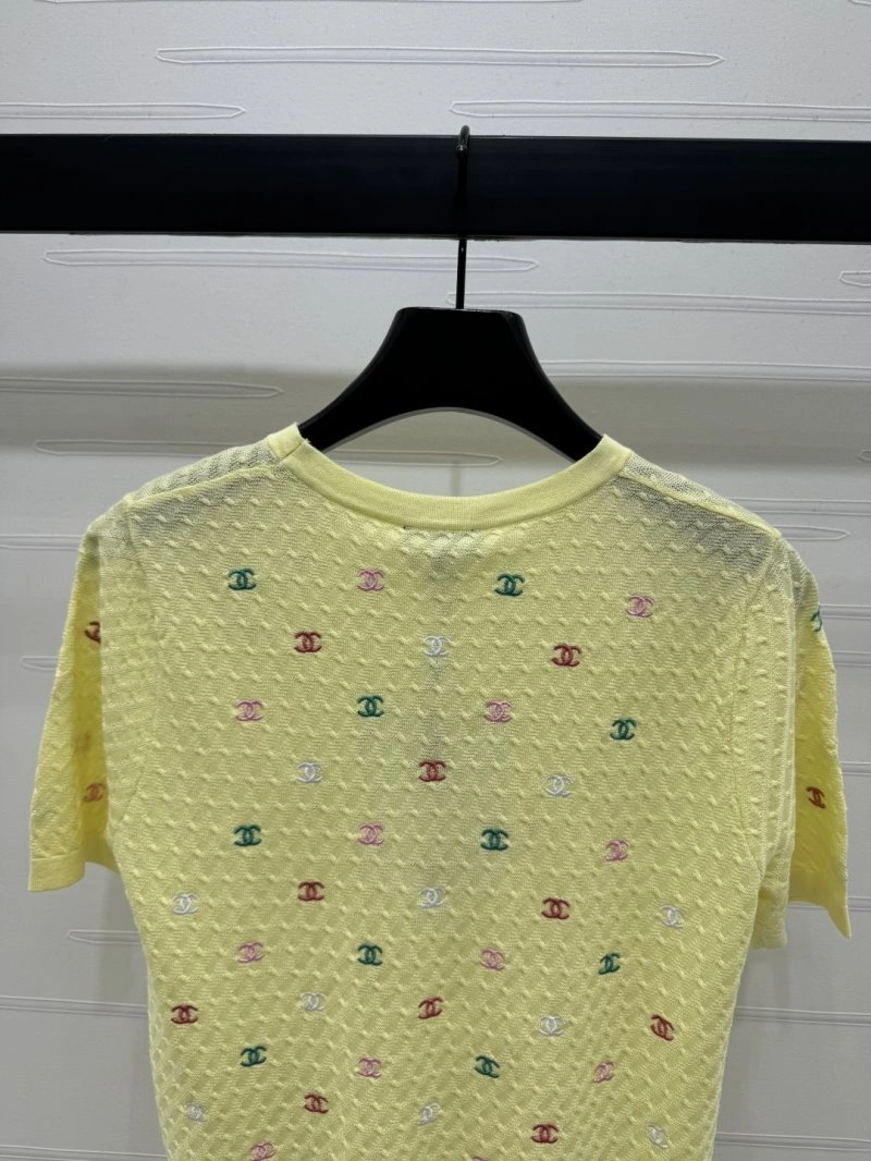 Chanel T-Shirts Trendsetting 108556