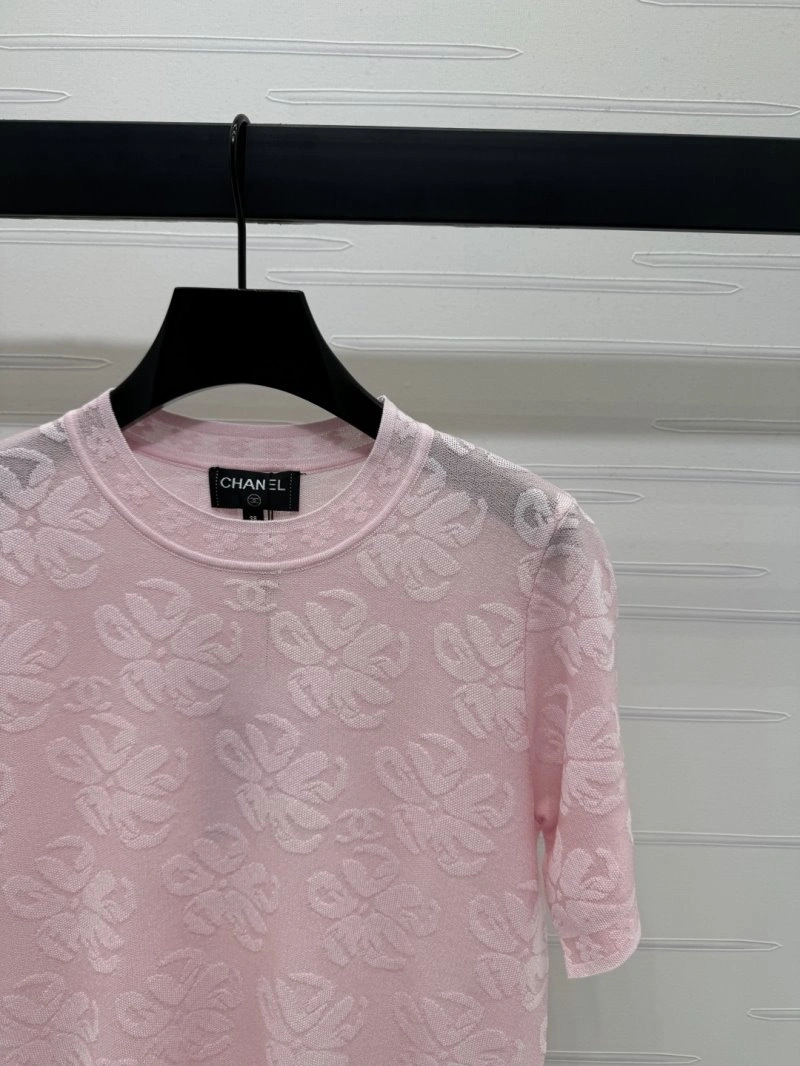 Chanel T-Shirts Minimalist 108551
