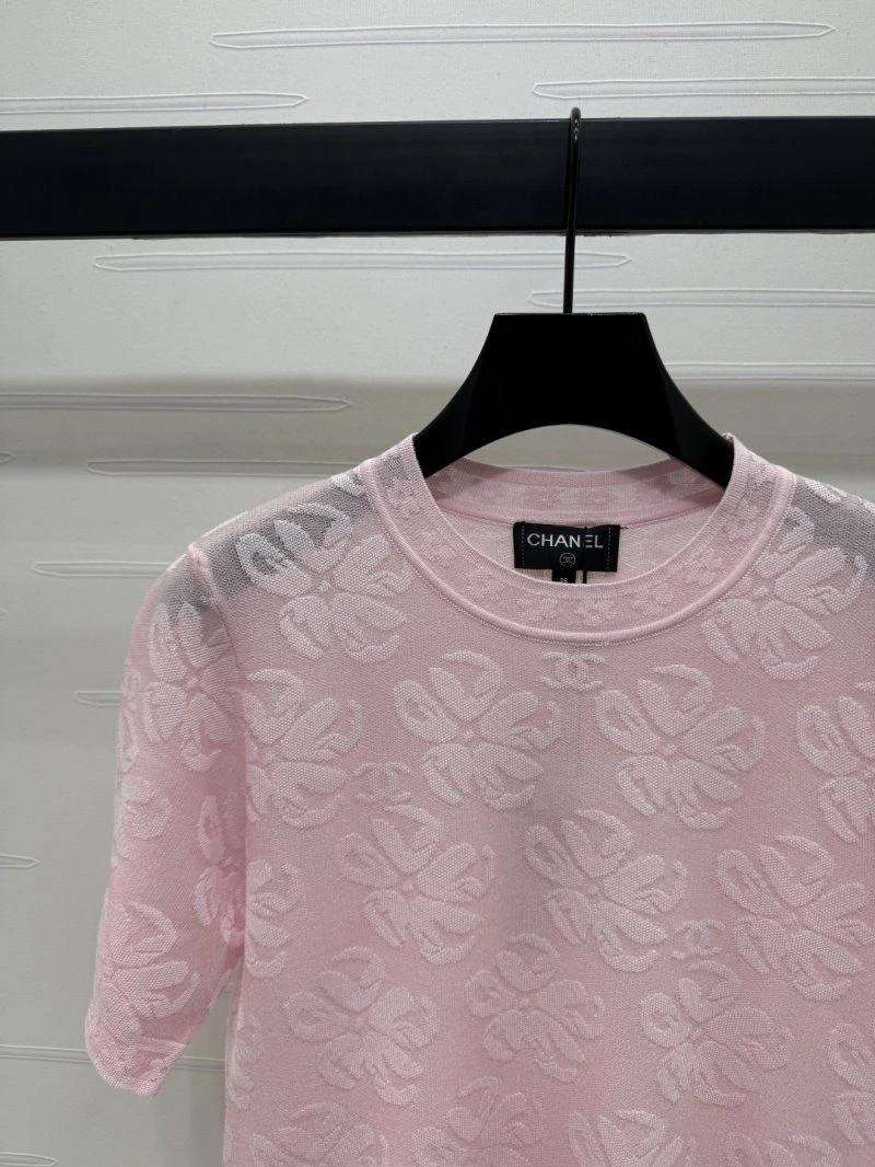Chanel T-Shirts Minimalist 108551