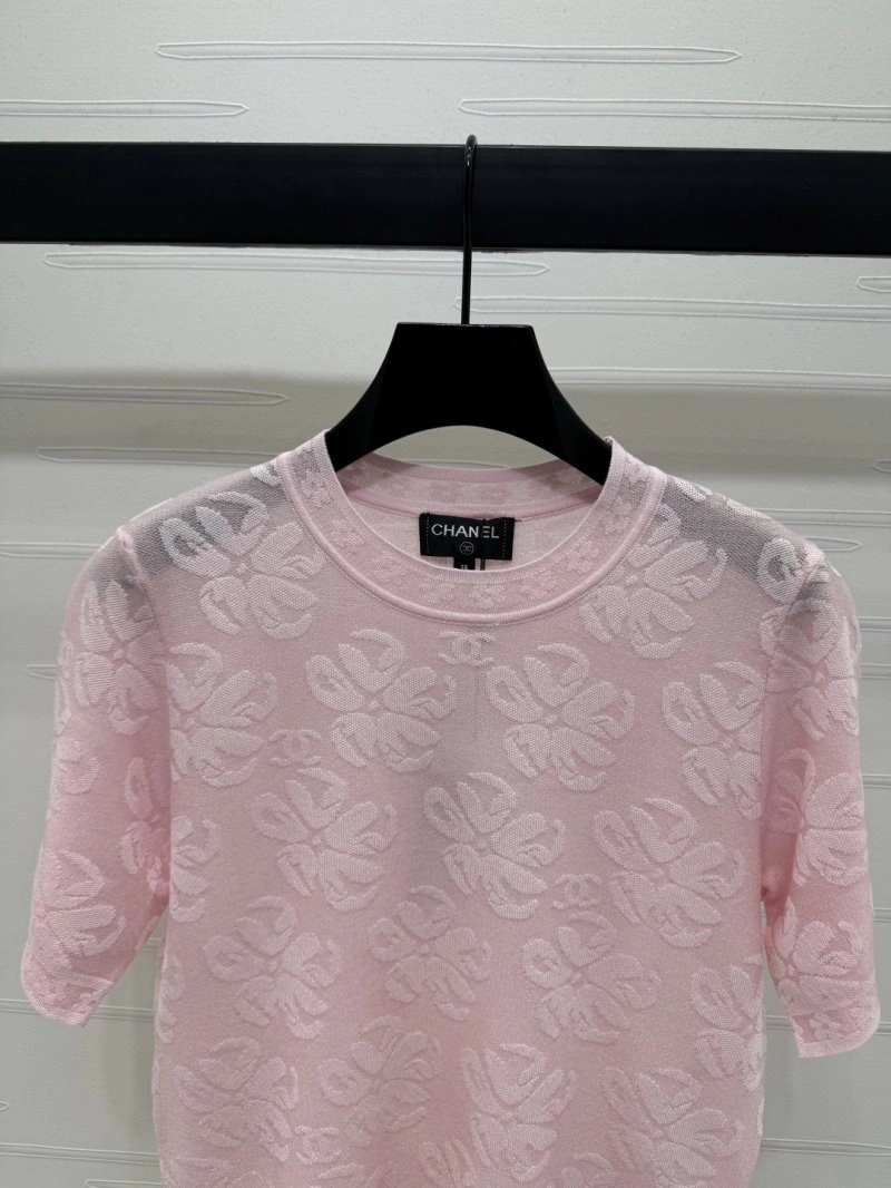 Chanel T-Shirts Minimalist 108551