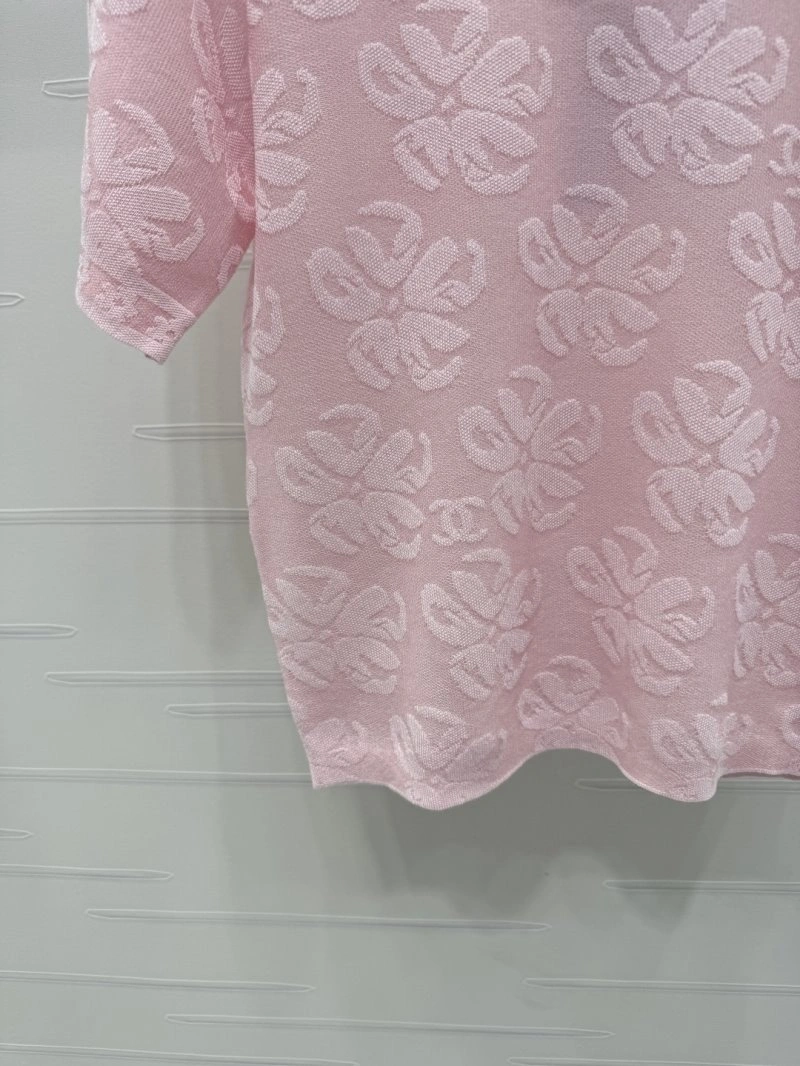 Chanel T-Shirts Minimalist 108551